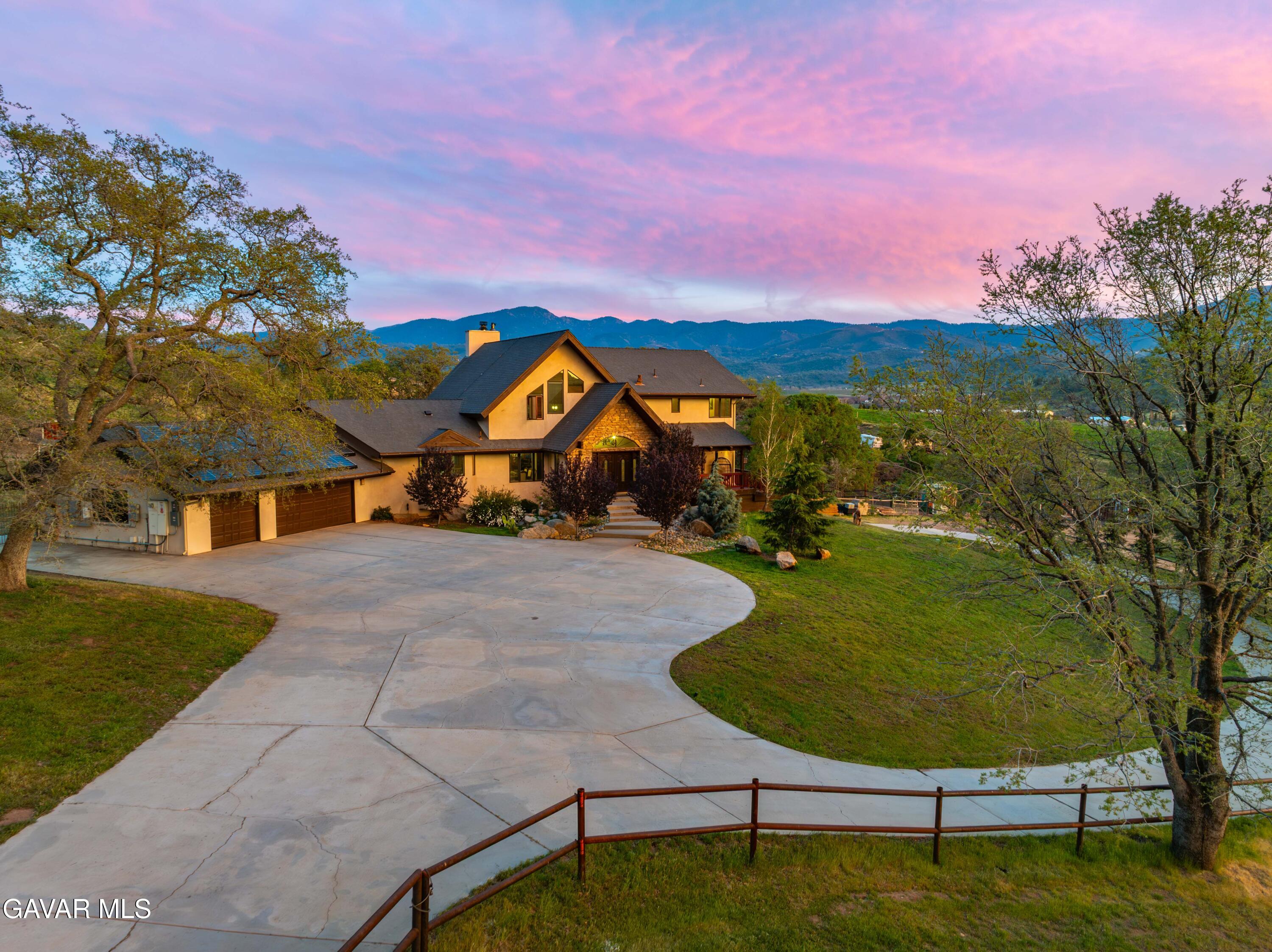 23800 Bertram Circle Tehachapi, CA 93561 - Photo 6 of 85 Bertram-06