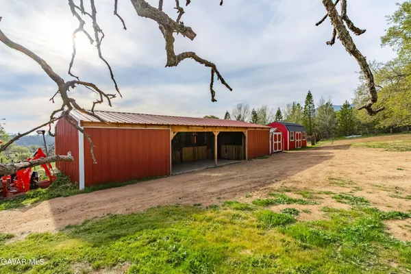 $1,099,990 | 23800 Bertram Circle, Tehachapi, CA 93561
