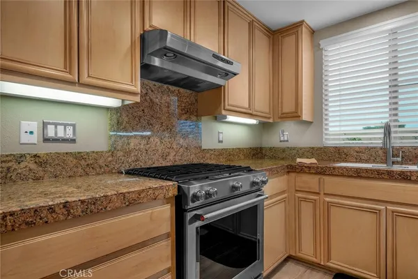 $610,000 | 1448 Patricia Avenue, Unit 203, Simi Valley, CA 93065