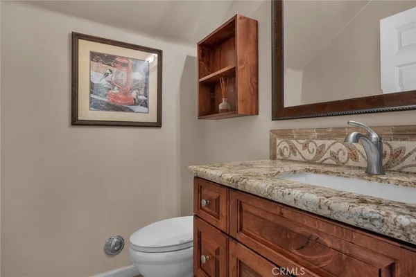 $610,000 | 1448 Patricia Avenue, Unit 203, Simi Valley, CA 93065