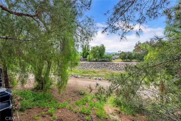 $610,000 | 1448 Patricia Avenue, Unit 203, Simi Valley, CA 93065