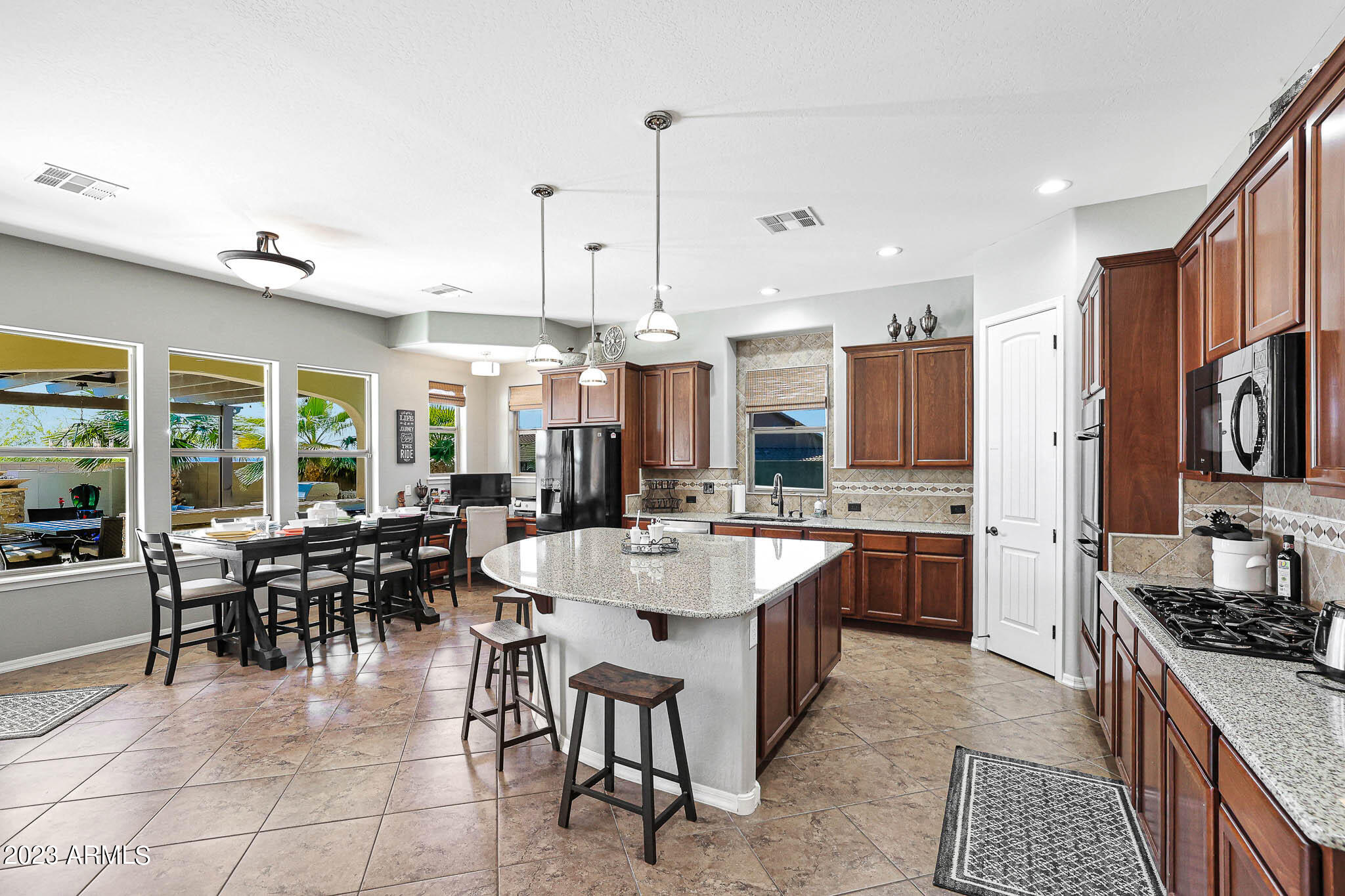 18355 West Desert Trumpet Road Goodyear, AZ 85338 - Photo 13 of 53 18355 W Desert Trumpet - Estrella