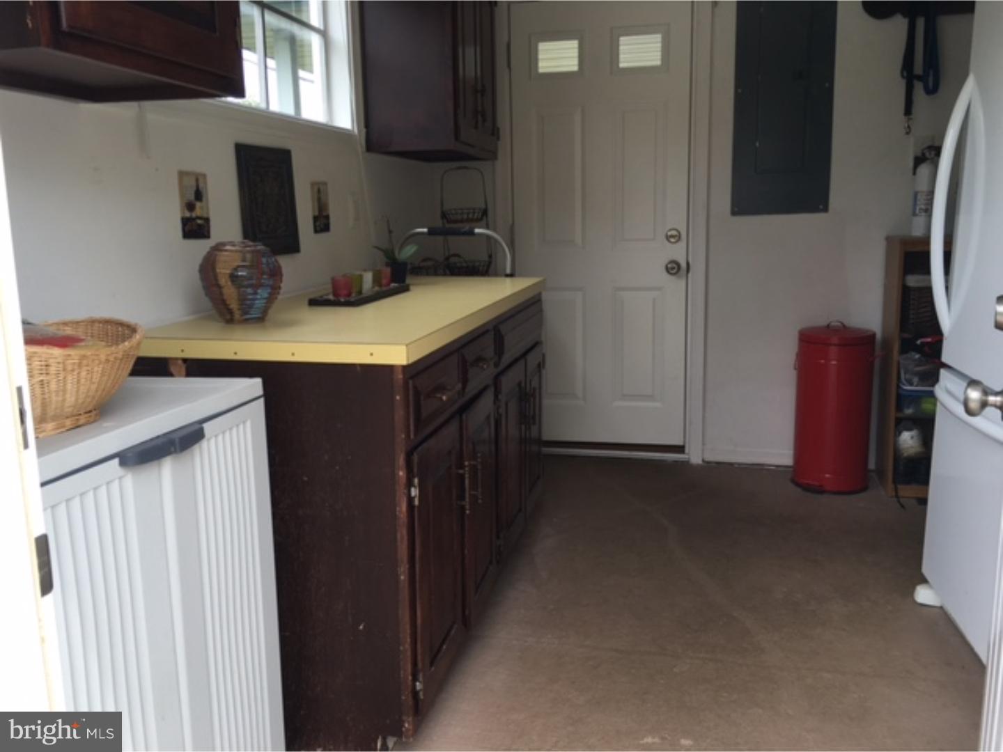 17 Turf Road Levittown, PA 19056 - Photo 21 of 25 Mud Room