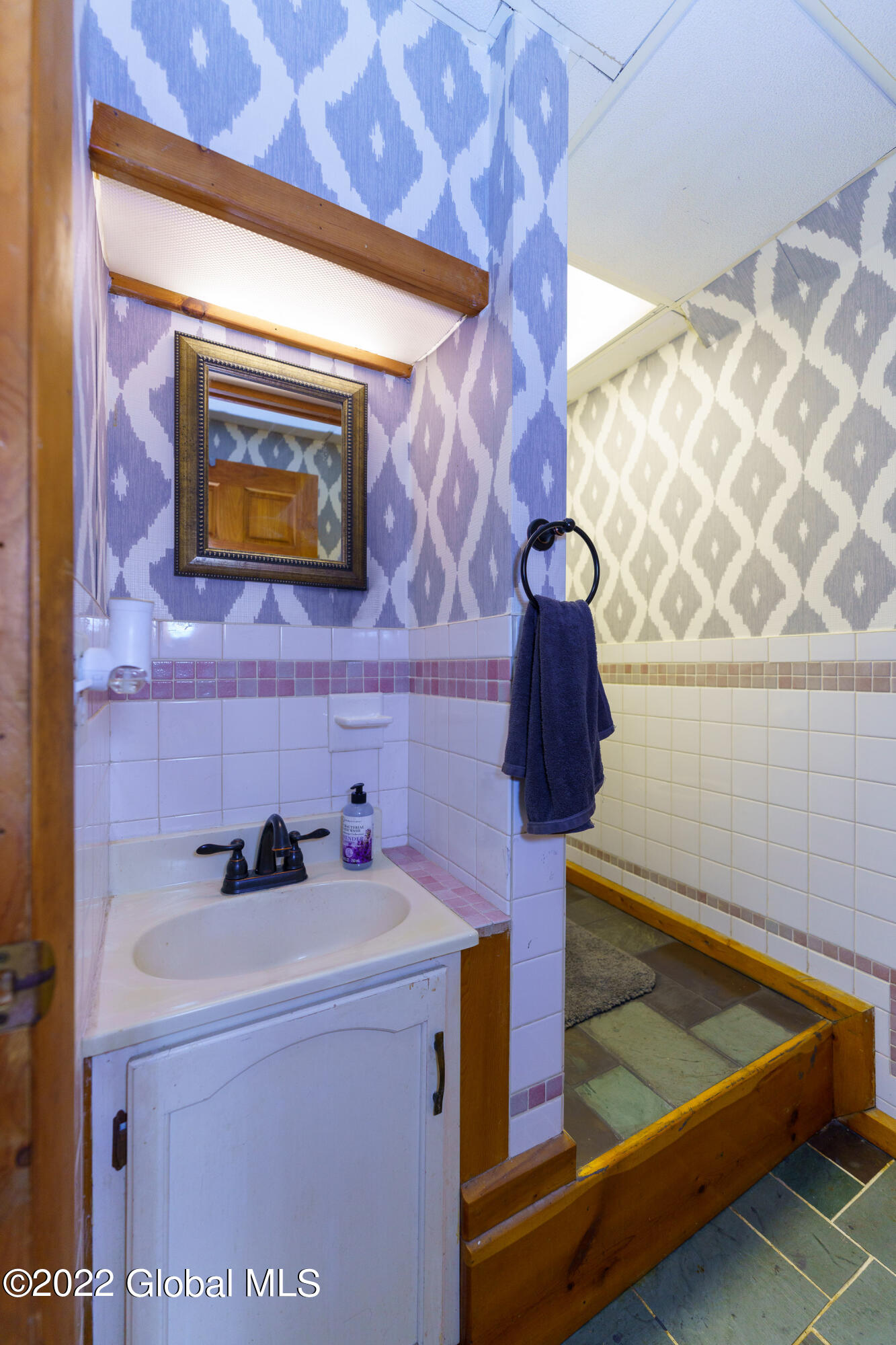 187 Vanderzee Road Ravena, NY 12143 - Photo 19 of 26 Bathroom 3