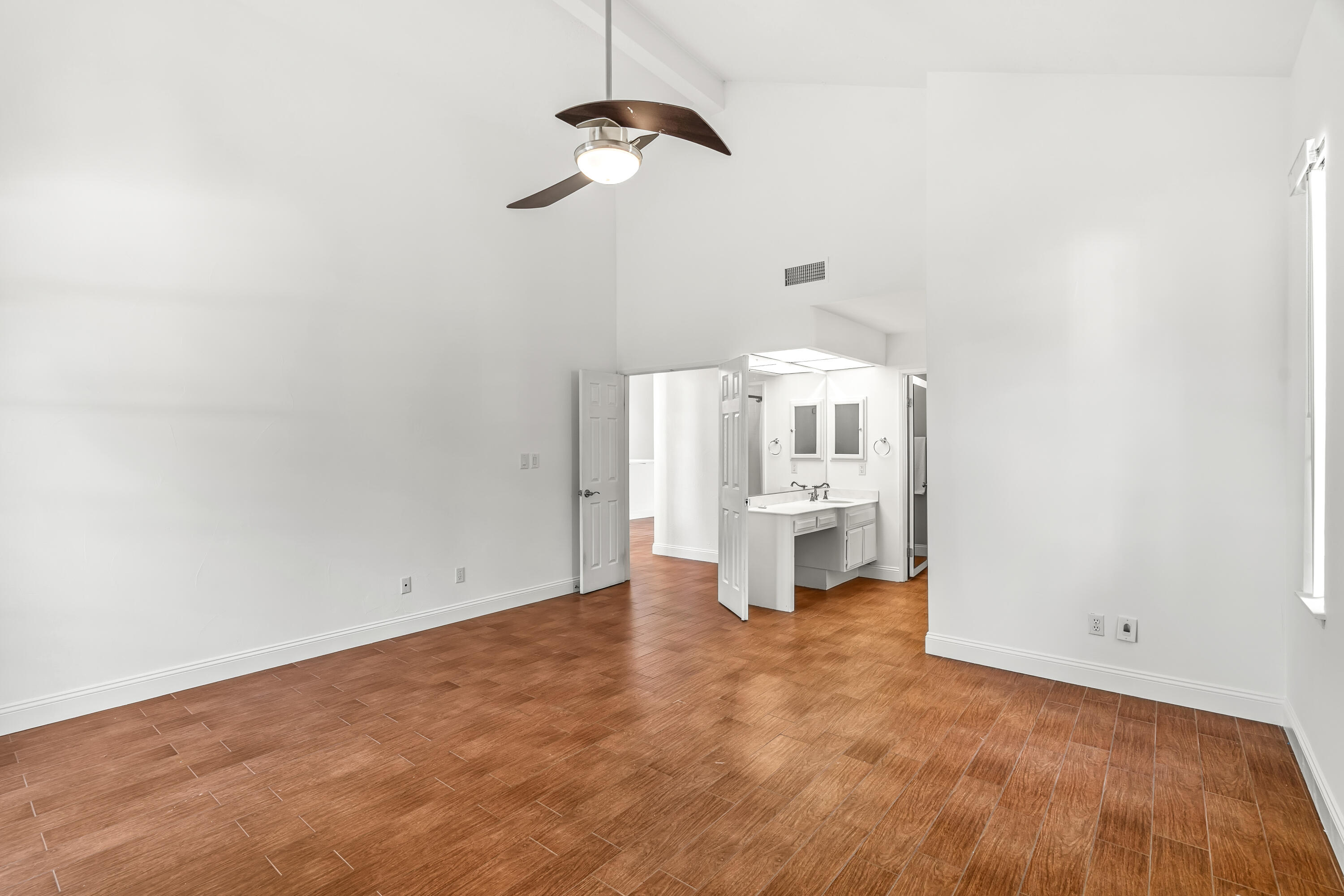 37 Santo Domingo Drive Rancho Mirage, CA 92270 - Photo 26 of 49 a view of an empty room