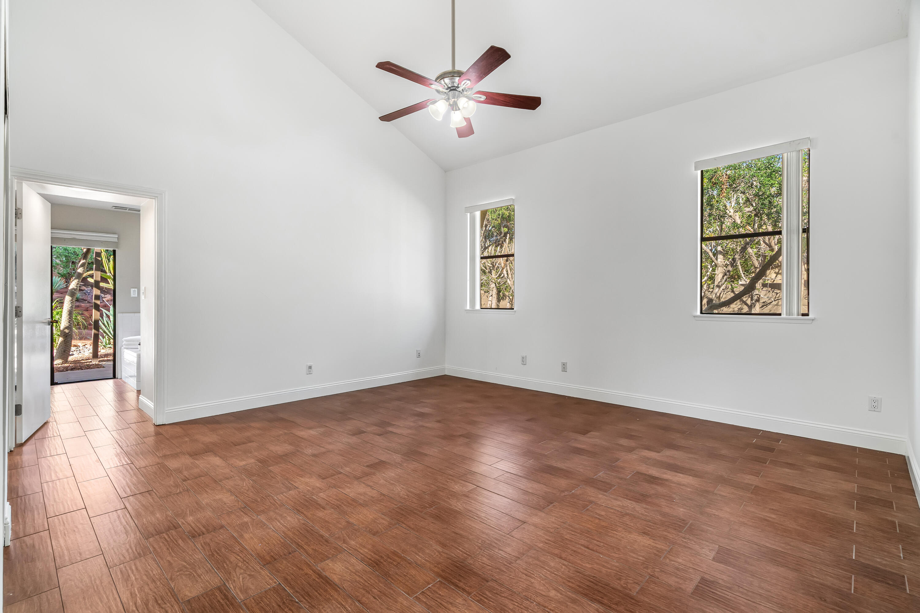 37 Santo Domingo Drive Rancho Mirage, CA 92270 - Photo 31 of 49 a view of an empty room with window
