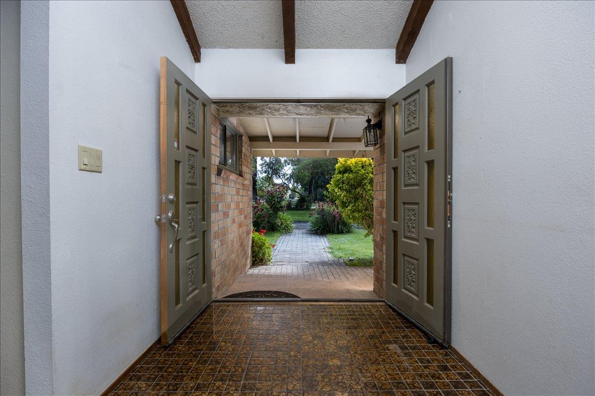 12188 Clay Station Road Herald, CA 95638 - Photo 54 of 89 Entry way