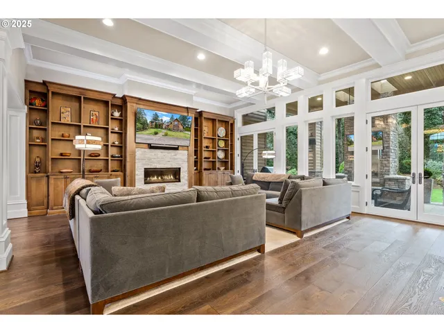 $3,799,000 | 13710 Knaus Road, Lake Oswego, OR 97034