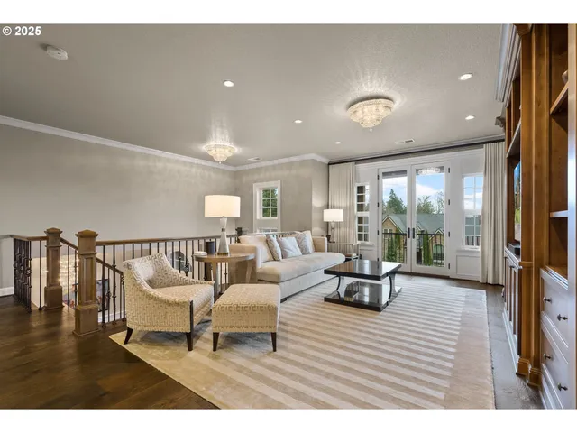 $3,799,000 | 13710 Knaus Road, Lake Oswego, OR 97034