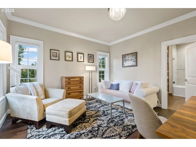 $3,799,000 | 13710 Knaus Road, Lake Oswego, OR 97034