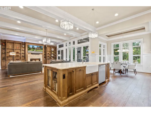 $3,799,000 | 13710 Knaus Road, Lake Oswego, OR 97034