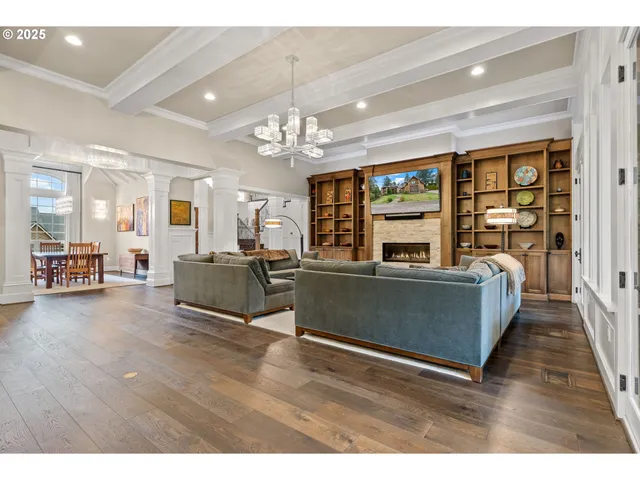 $3,799,000 | 13710 Knaus Road, Lake Oswego, OR 97034