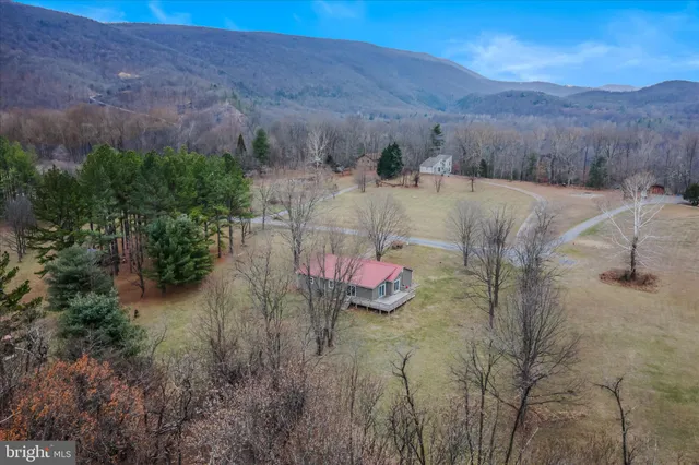 $335,000 | 852 Stellar Way, Great Cacapon, WV 25422