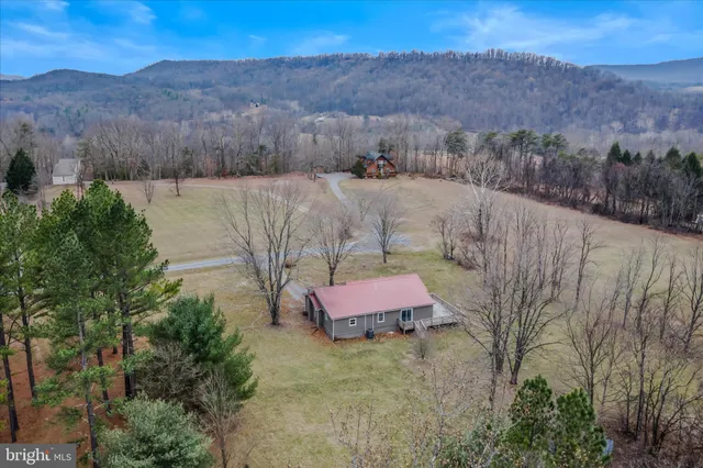 $335,000 | 852 Stellar Way, Great Cacapon, WV 25422