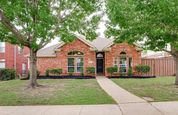 $499,000 | 1404 Valley Trail, Irving, TX 75063