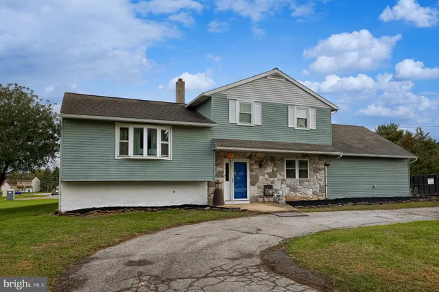 $354,900 | 4131 Davidsburg Road, Dover, PA 17315