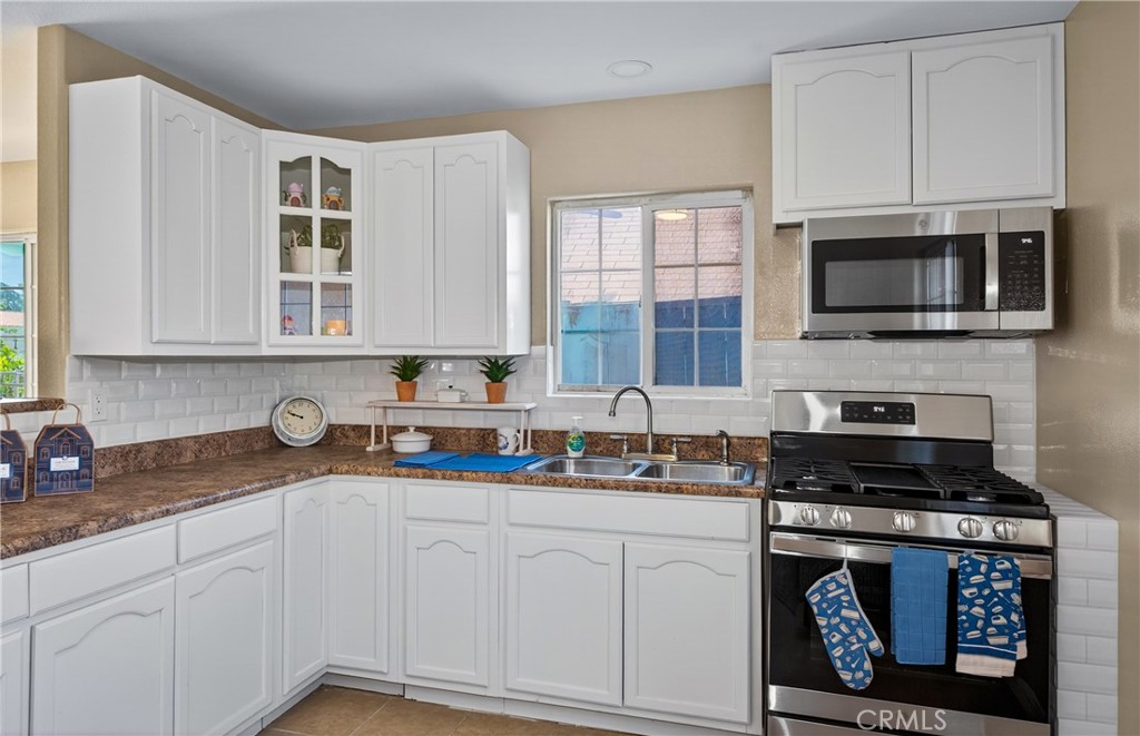 299 North 3rd Street Banning, CA 92220 - Photo 9 of 21 Kitchen 1