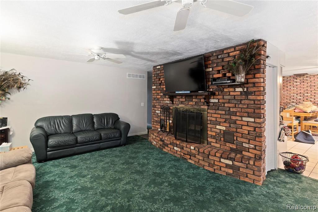 10548 Bitz Road Maybee, MI 48159 - Photo 9 of 30