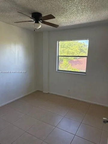 $2,500 | 3920 Woodside Drive, Unit 5, Coral Springs, FL 33065