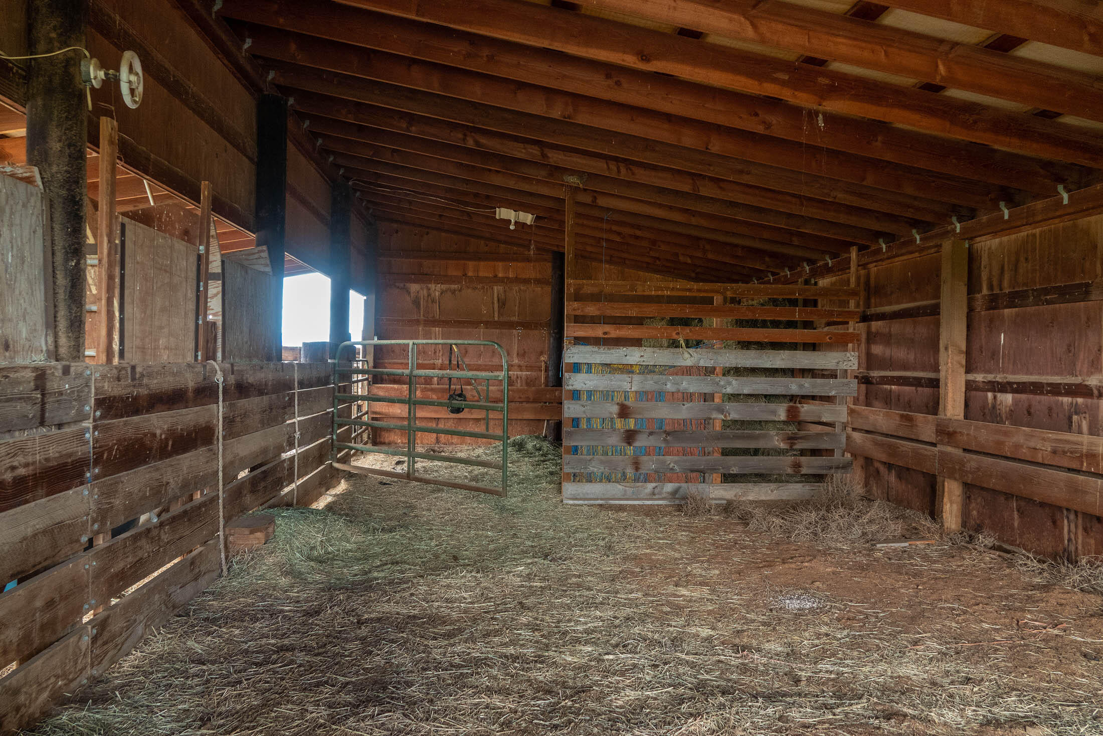 63025 Schmidt Road Bend, OR 97701 - Photo 30 of 65 horse barn