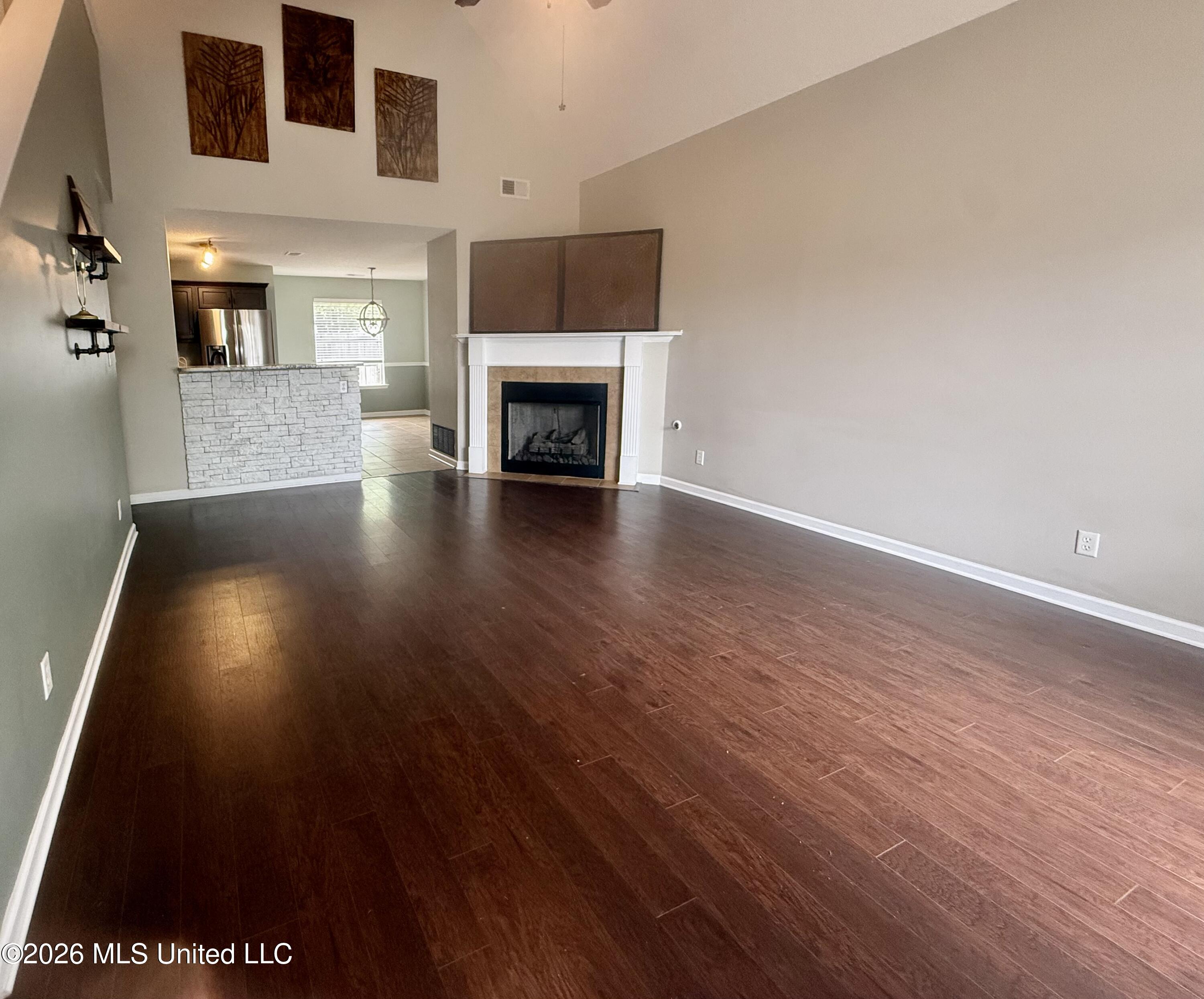 406 Vaiden Ridge Drive North Hernando, MS 38632 - Photo 2 of 17 IMG_3939