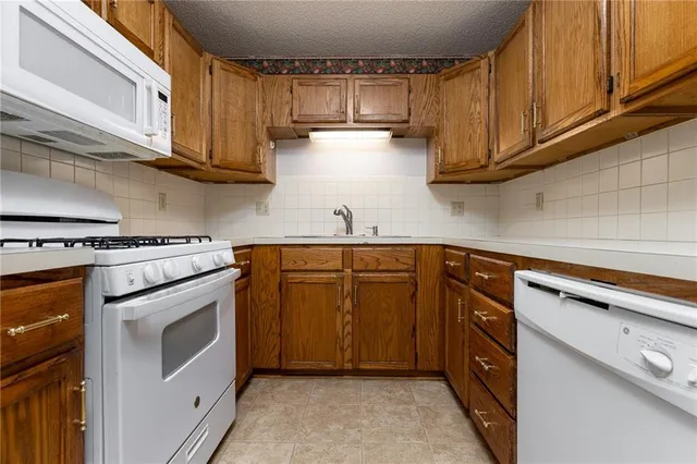 $189,900 | 5416 North Cleveland Avenue, Kansas City, MO 64119