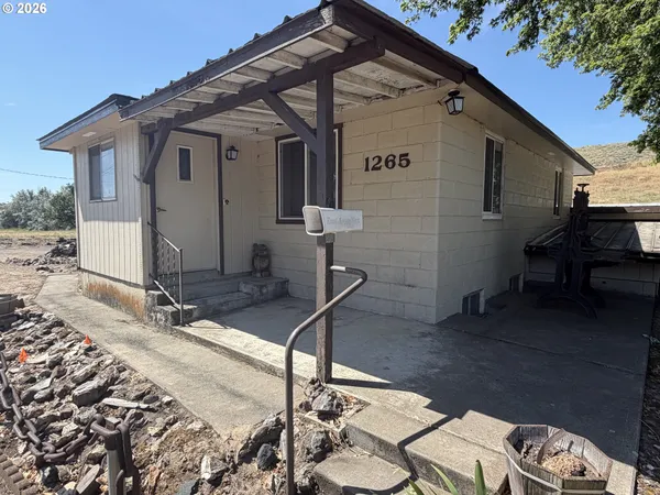 $425,000 | 1265 Tutuilla Road, Pendleton, OR 97801