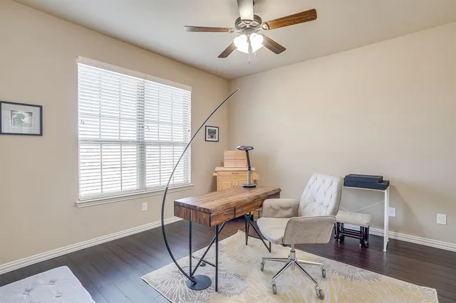 $699,999 | 195 Brook Hollow Lane, Weatherford, TX 76088