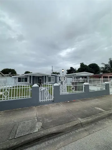 $2,500 | 881 Hialeah Drive, Unit 2, Hialeah, FL 33010