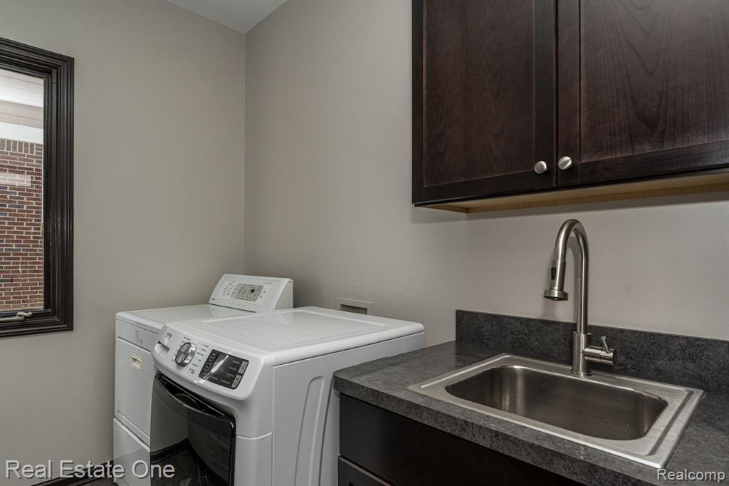 1143 Waycroft Lane Rochester, MI 48307 - Photo 29 of 54