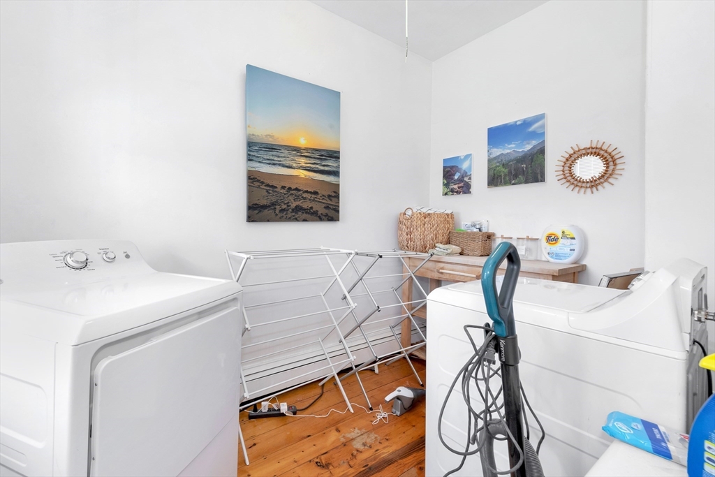 819 East 4th Street Boston, MA 02127 - Photo 11 of 42
