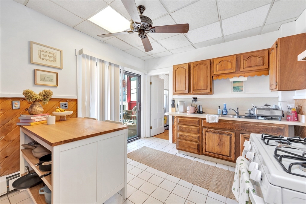 819 East 4th Street Boston, MA 02127 - Photo 13 of 42