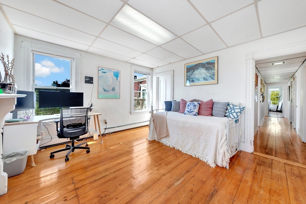 819 East 4th Street Boston, MA 02127 - Photo 23 of 42