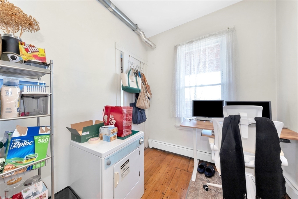 819 East 4th Street Boston, MA 02127 - Photo 26 of 42