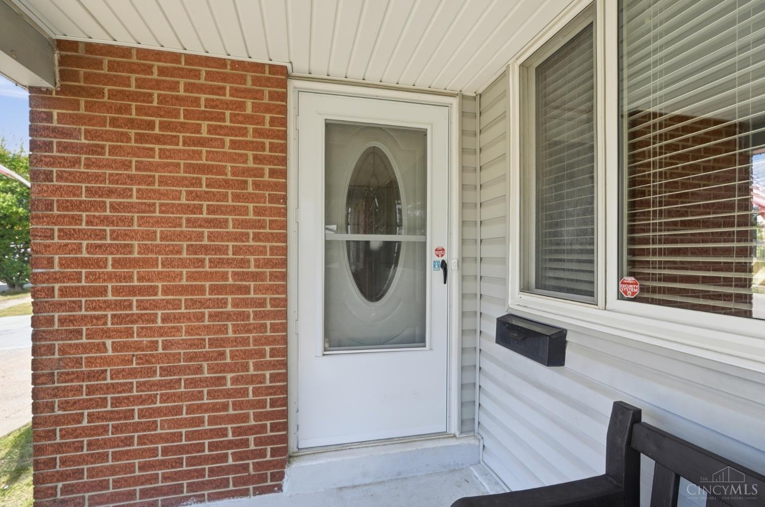 3386 Rodeo Court Cincinnati, OH 45211 - Photo 8 of 75 Gallery Image 8