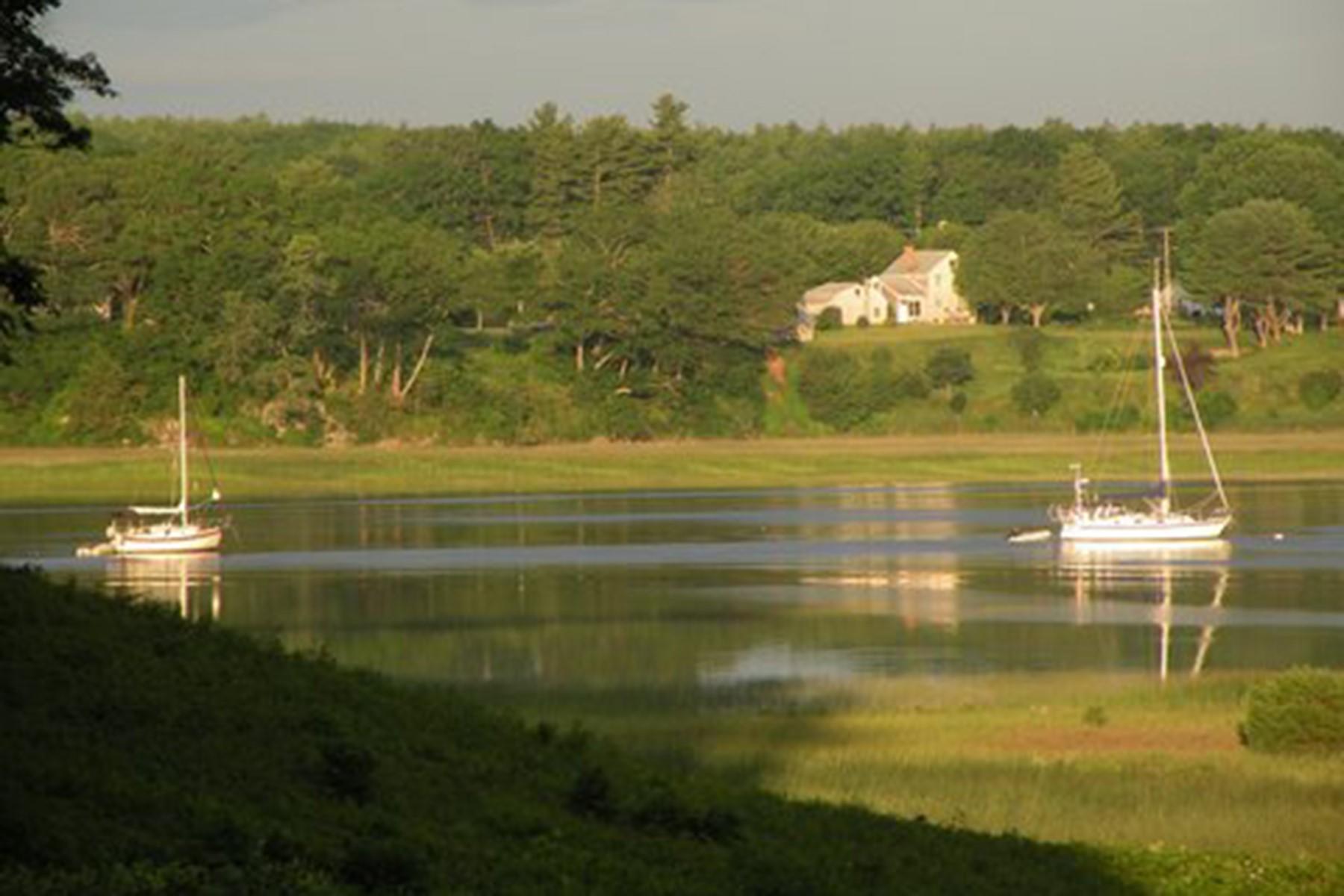 229 Ferry Road Saco, ME 04072 - Photo 25 of 33 00 - 229 Sails on Cocktail Cove DSCN5387
