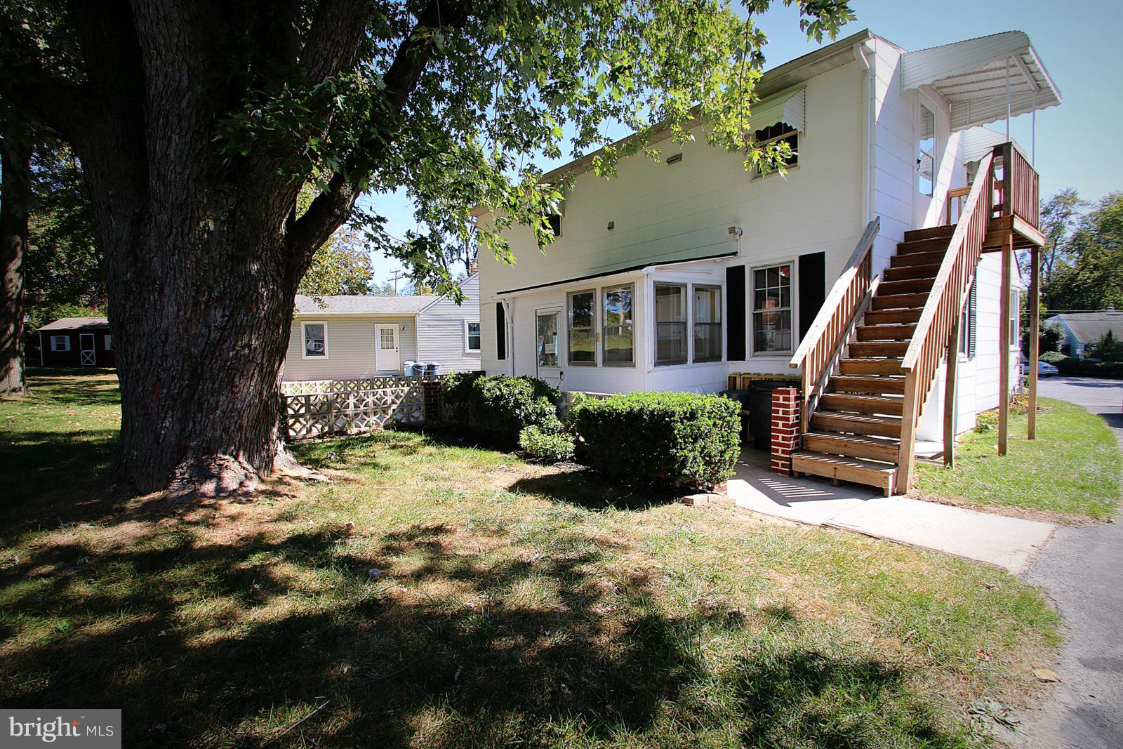 26 Village Road Baltimore, MD 21208 - Photo 25 of 30 Exterior (Rear)