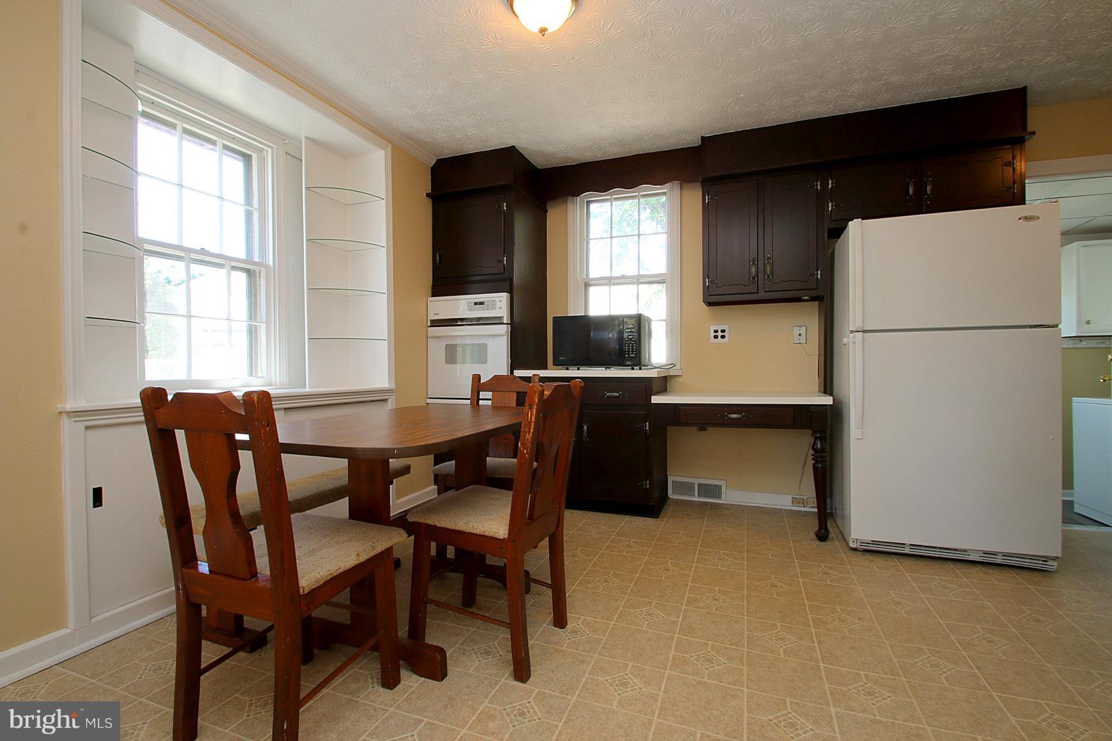 26 Village Road Baltimore, MD 21208 - Photo 8 of 30 Kitchen