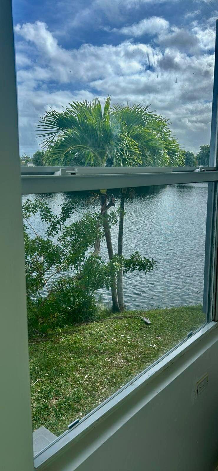 3140 Southwest 51st Avenue Davie, FL 33314 - Photo 34 of 38 52690b43-3000-4cb4-8d43-fb512e0ce1f2