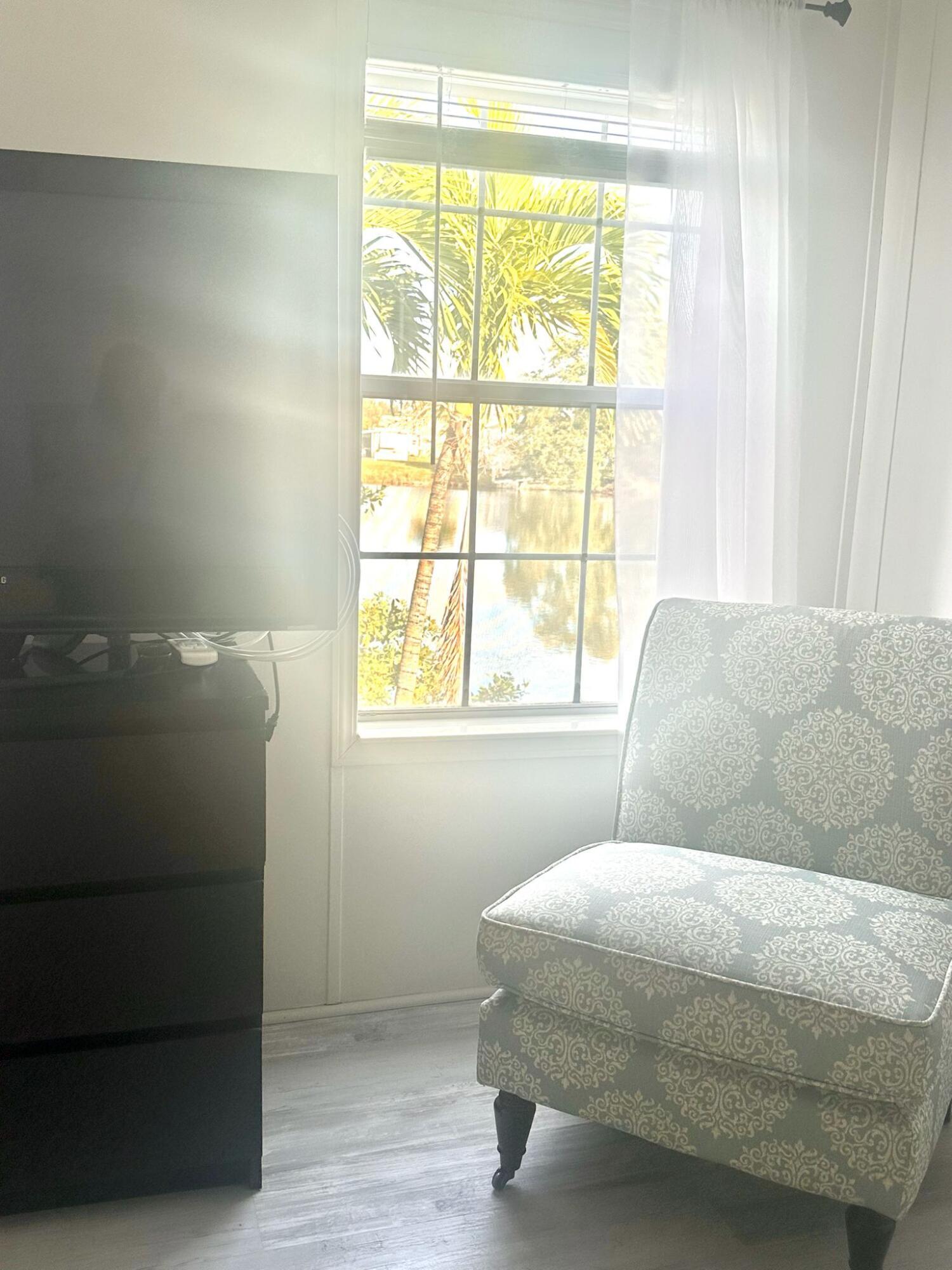 3140 Southwest 51st Avenue Davie, FL 33314 - Photo 9 of 38 e5d4d44c-8b8a-4feb-a3d3-b5e9e0ffa2f1