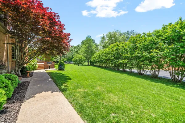 $547,500 | 401 Cromwell Place, Hopkinsville, KY 42240