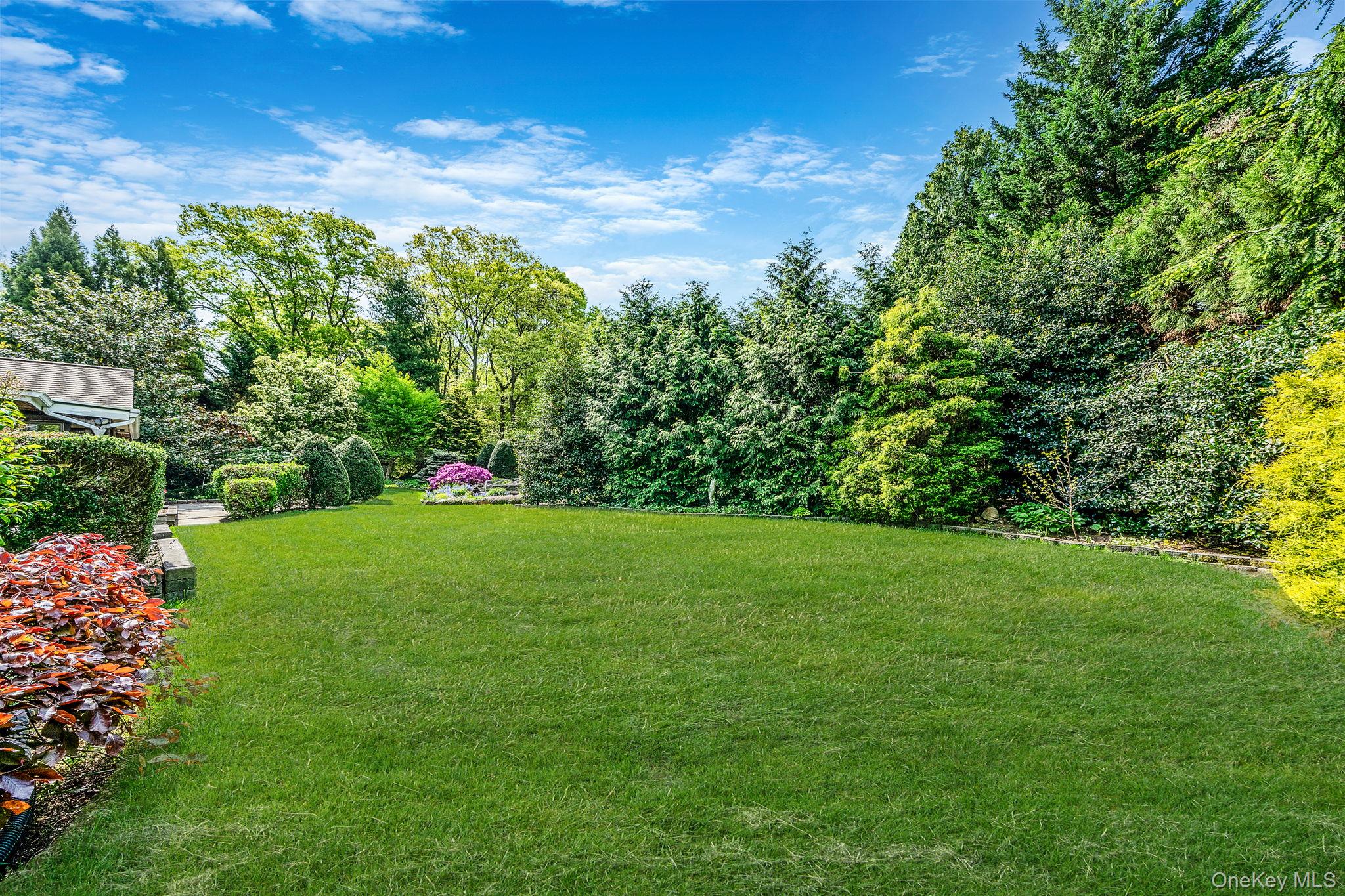 280 Deforest Road North Dix Hills, NY 11746 - Photo 37 of 37 a view of yard with green space