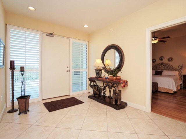 28250 Canal Road, Unit 604 Orange Beach, AL 36561 - Photo 3 of 33 Foyer