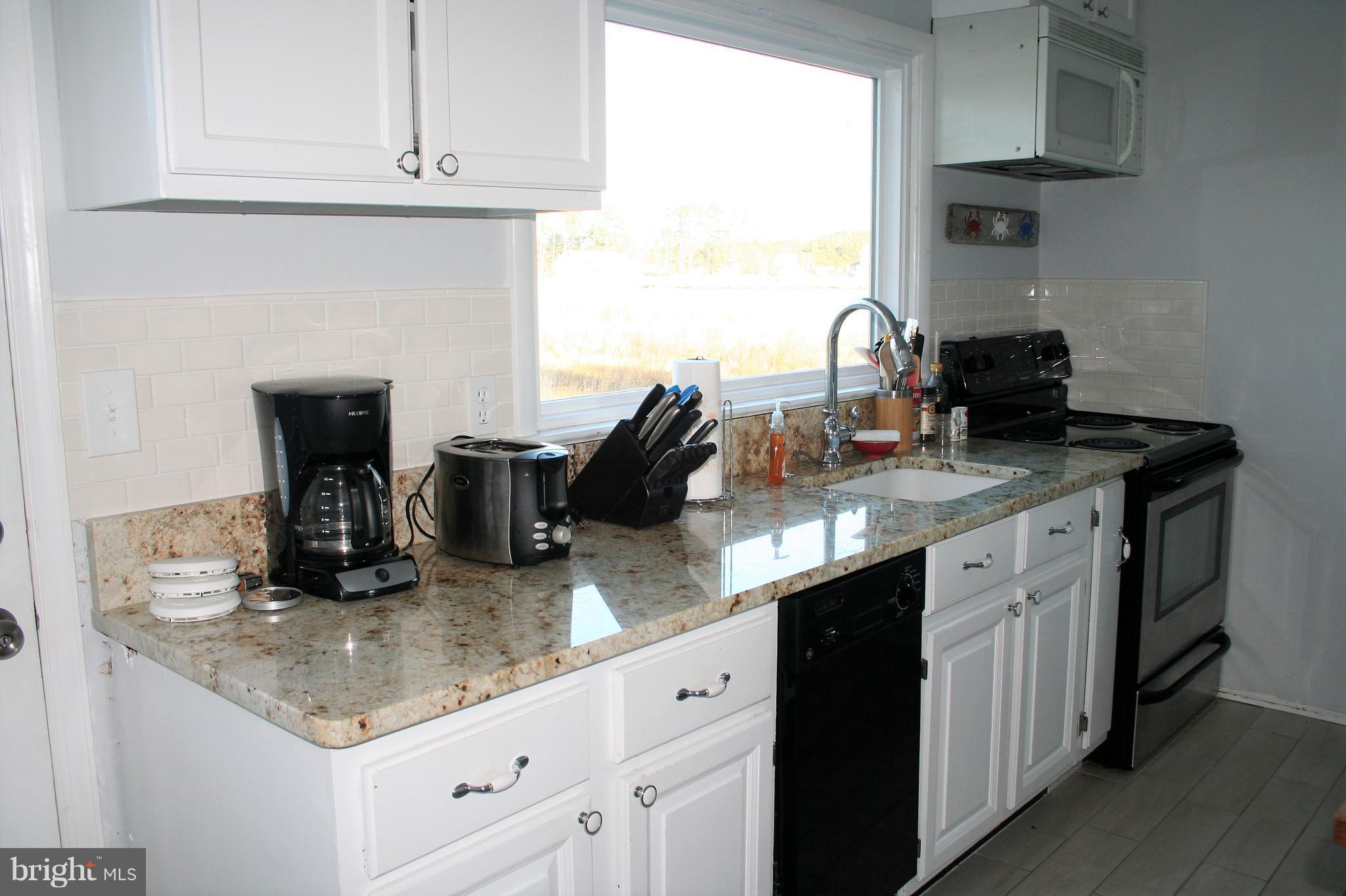 632 Hills Point Road Cambridge, MD 21613 - Photo 8 of 23 Granite Kitchen
