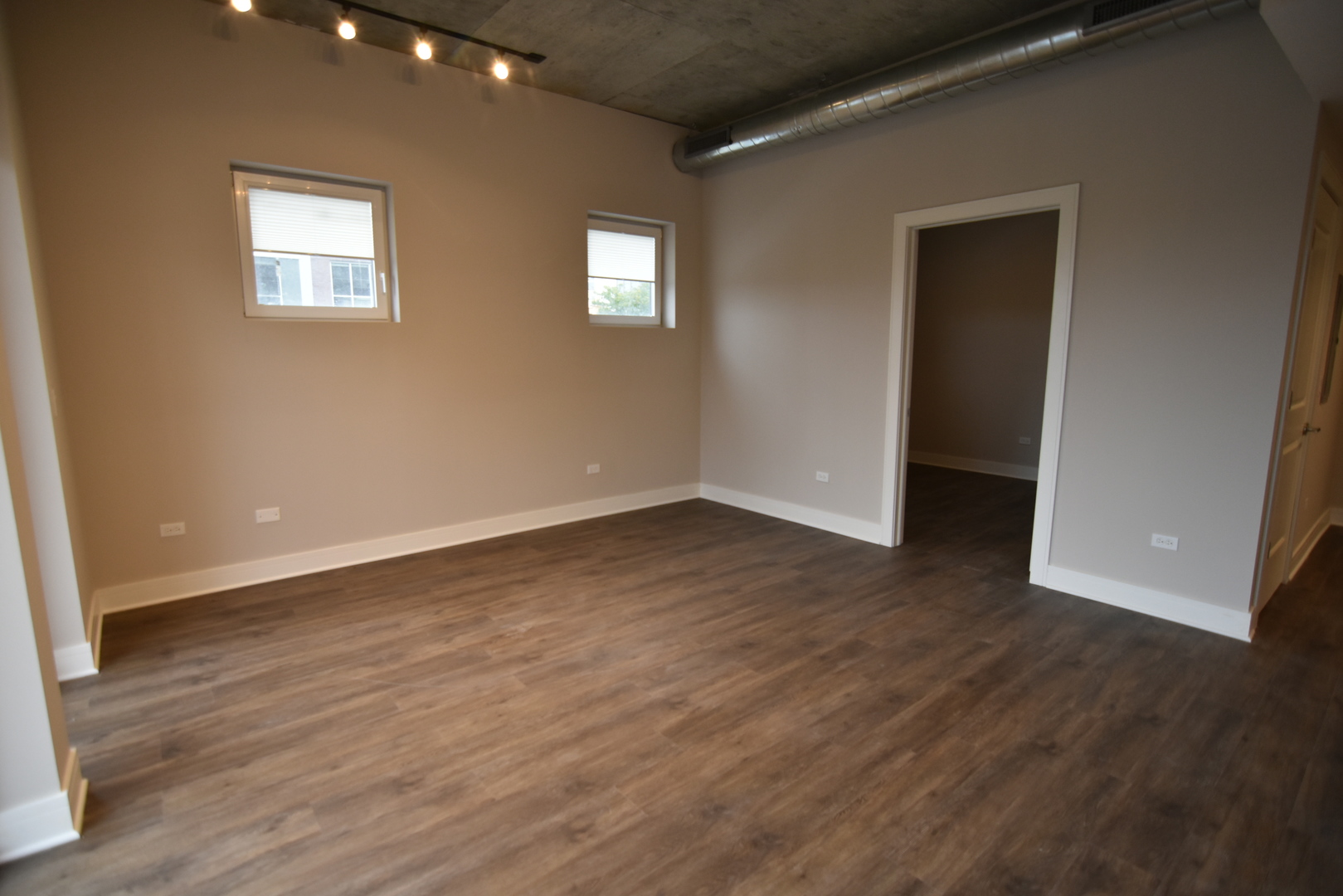 3833 North Broadway, Unit 301 Chicago, IL 60613 - Photo 11 of 18