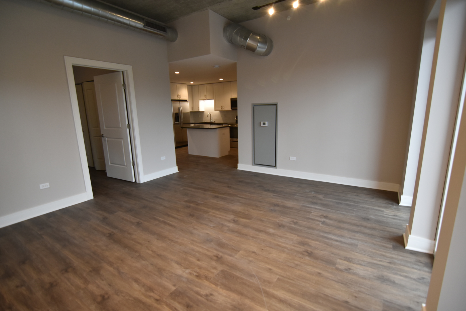 3833 North Broadway, Unit 301 Chicago, IL 60613 - Photo 7 of 18