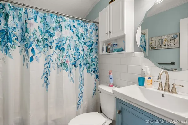 $393,000 | 186 Highlands Avenue, Camdenton, MO 65020