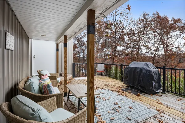 $393,000 | 186 Highlands Avenue, Camdenton, MO 65020