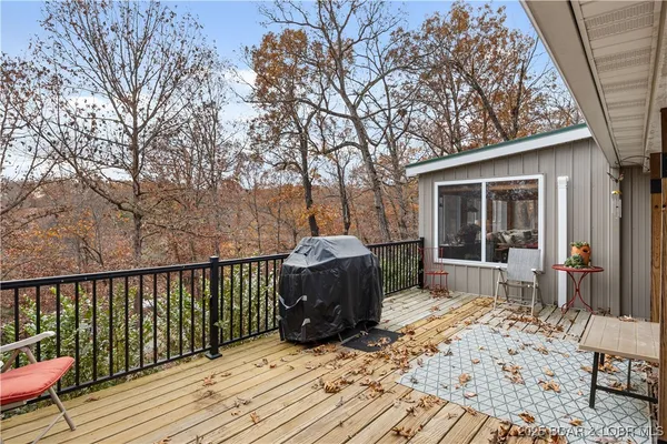 $393,000 | 186 Highlands Avenue, Camdenton, MO 65020