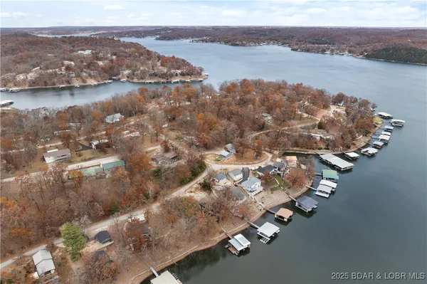$393,000 | 186 Highlands Avenue, Camdenton, MO 65020